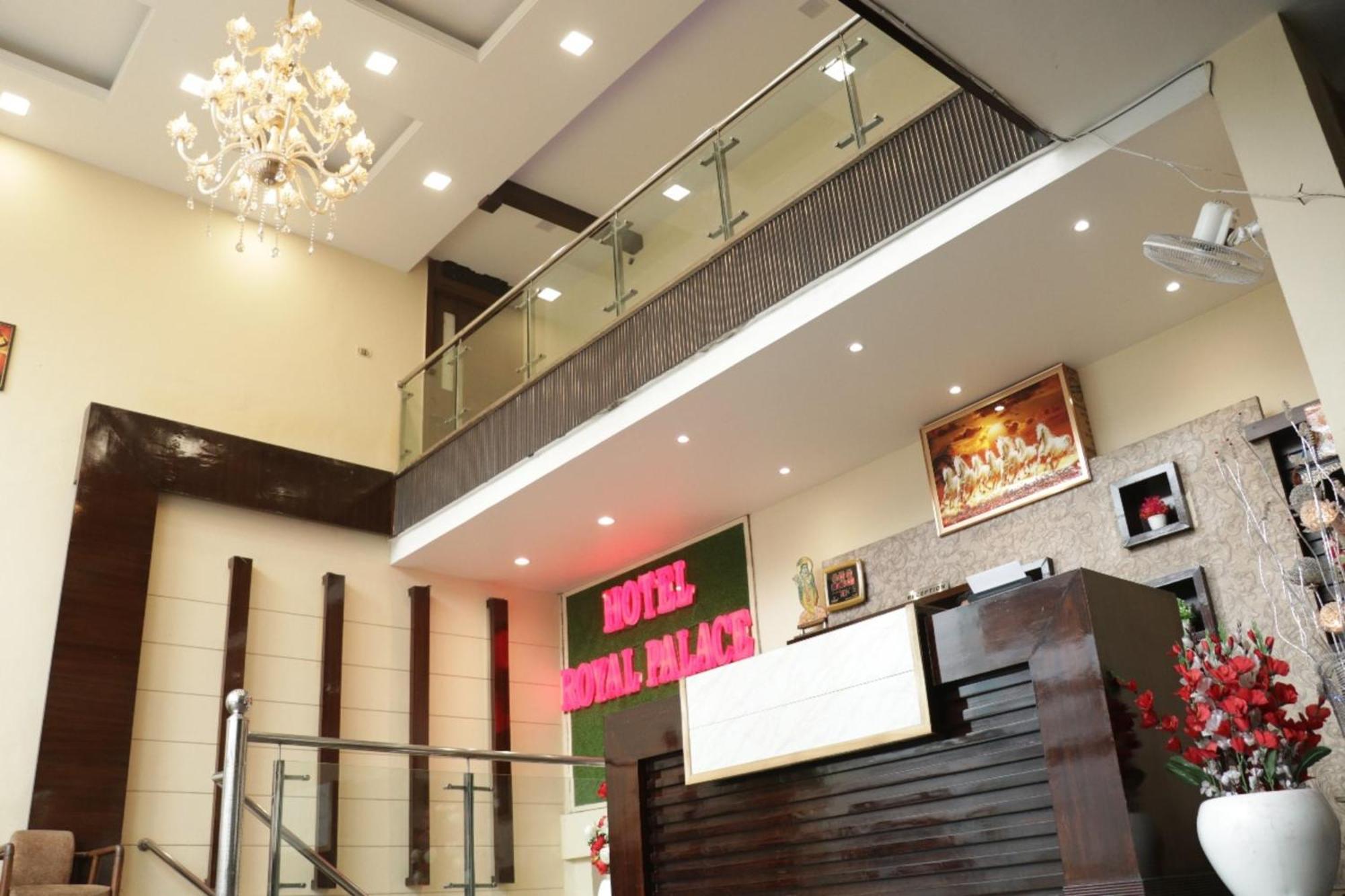 Hotel Royal Palace Jalandhar Ngoại thất bức ảnh
