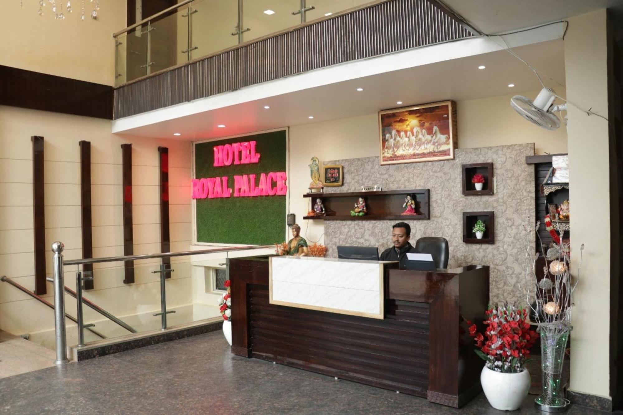 Hotel Royal Palace Jalandhar Ngoại thất bức ảnh