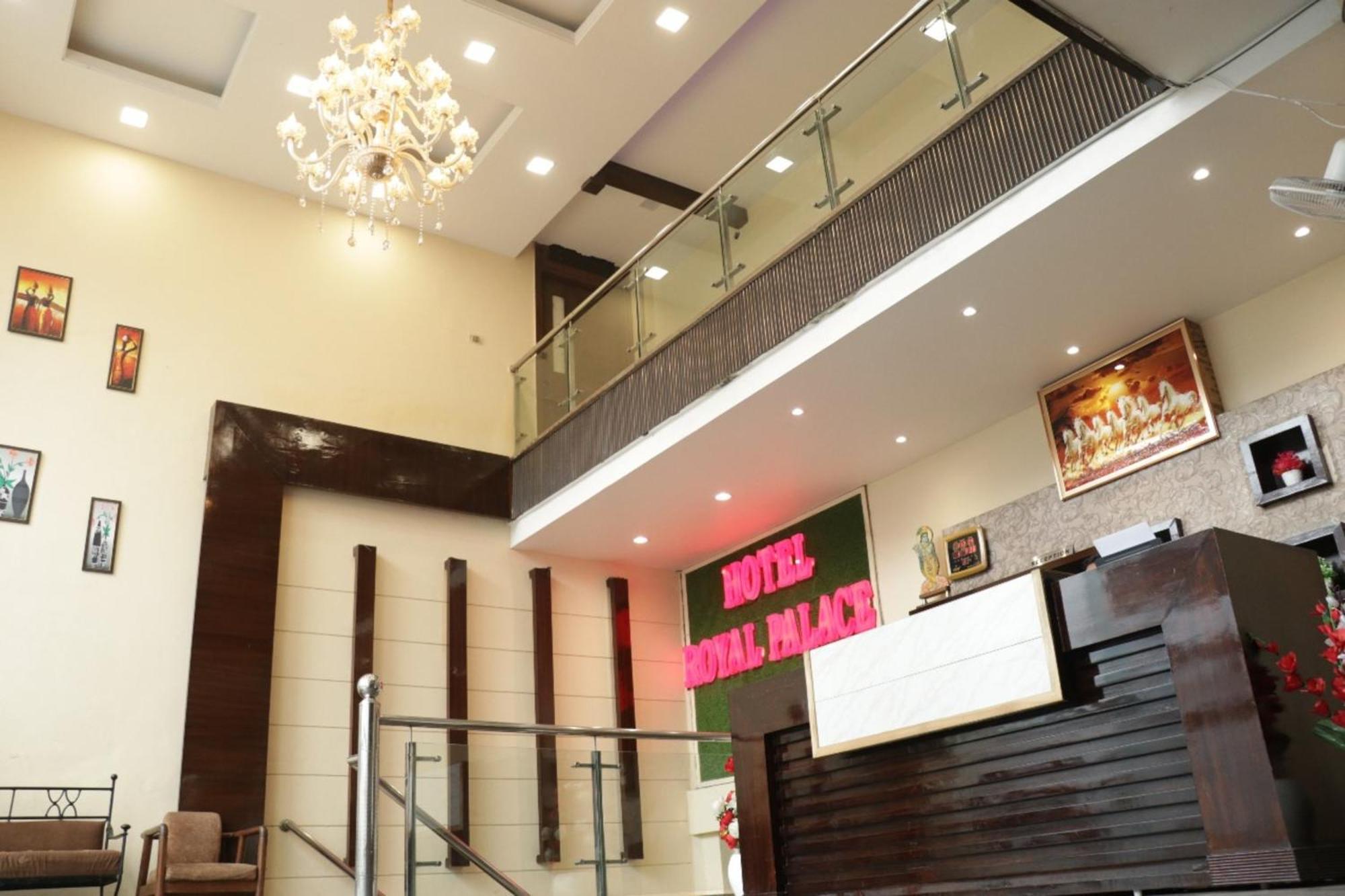 Hotel Royal Palace Jalandhar Ngoại thất bức ảnh