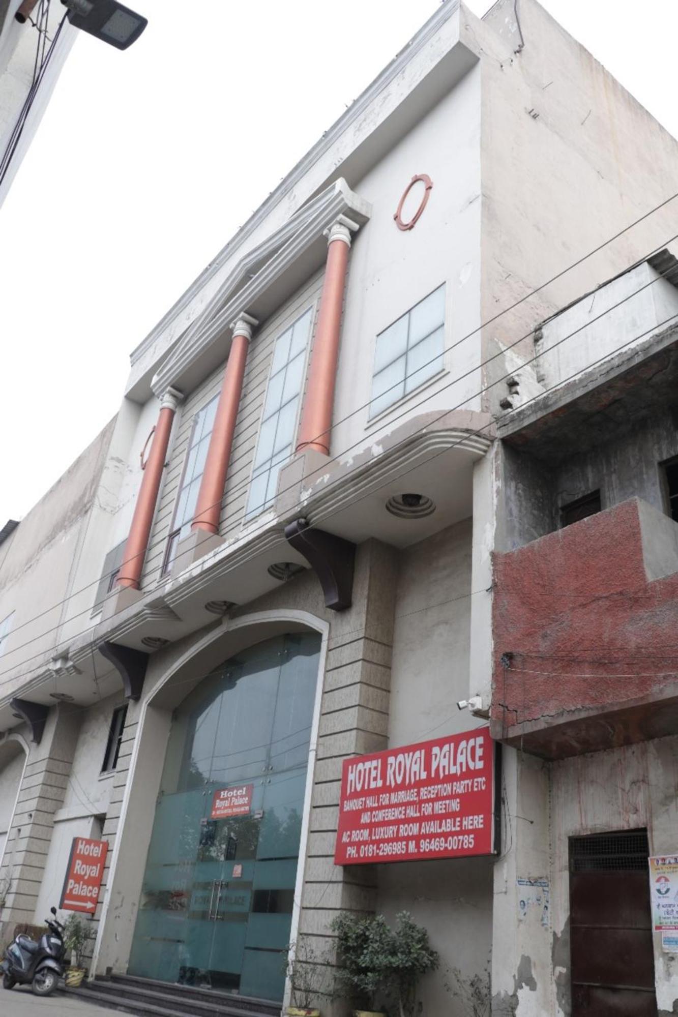 Hotel Royal Palace Jalandhar Ngoại thất bức ảnh
