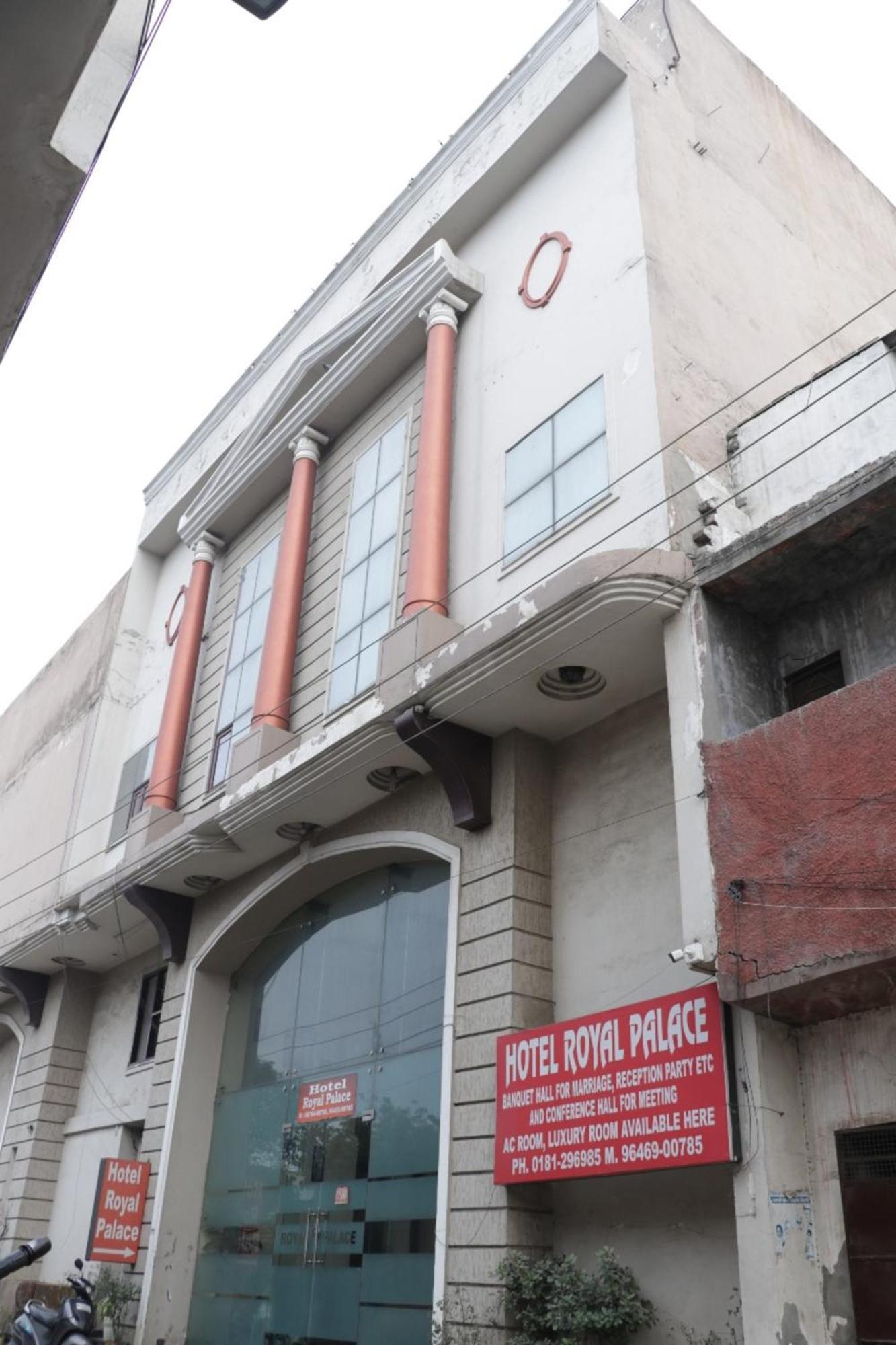 Hotel Royal Palace Jalandhar Ngoại thất bức ảnh