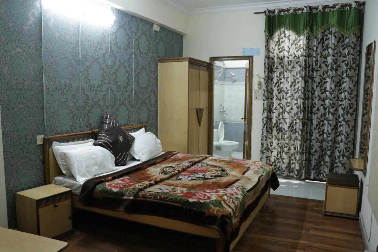 Hotel Royal Palace Jalandhar Ngoại thất bức ảnh